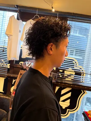 ミディアム パーマ ヘアアレンジ メンズ 大内 舜介のヘアスタイル