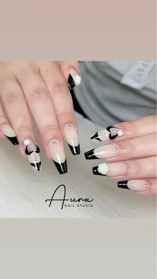 ネイル Aura Nail Studioのネイルデザイン