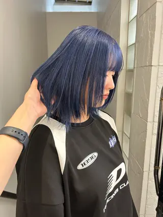 ミディアム カラー 💜Noa /艶髪ハイトーン💫のヘアスタイル