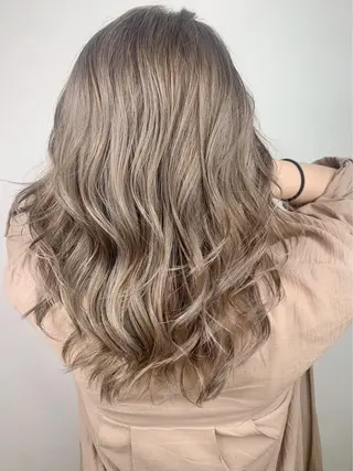 ミディアム 🌈＿white 芦屋店🌈のヘアスタイル