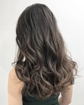 ロング カラー ヘアアレンジ 【公式】amble luxe池袋東口🩷のヘアスタイル