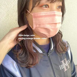 セミロング カラー パーマ ヘアアレンジ メンズ キッズ ネイル マツエク・マツパ アイブロウ 透明感カラー・レイヤ ー🎀amika🎀のヘアスタイル