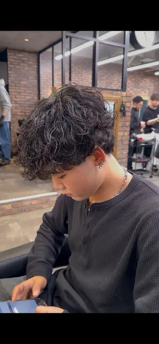 ショート カラー パーマ ヘアアレンジ メンズ キッズ 波巻き/シャドウ/ 特化 福田朝輝のヘアスタイル