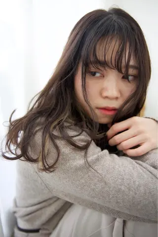 セミロング カラー fio マナミのヘアスタイル