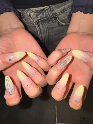 ネイル Natsumi💎 堺筋本町ネイルサロンのネイルデザイン