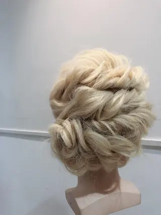 似合う髪型見つけます AYAKAのヘアスタイル
