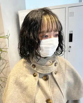 ショート カラー パーマ デザインカラー/パー マ🦖外岡咲希🦖のヘアスタイル