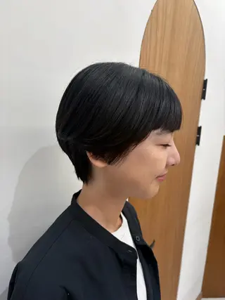 ショート momo / カラー、カットモデルのヘアスタイル