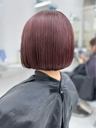 ショート カラー ヘアアレンジ 縮毛矯正🤍 ボブ/ HIKARIのヘアスタイル