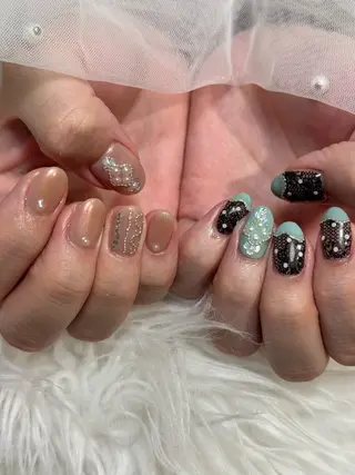 ネイル 🌈 Laule'aのネイルデザイン