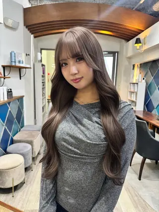 ミディアム Philia福岡天神 カット/カラー⭐️のヘアスタイル