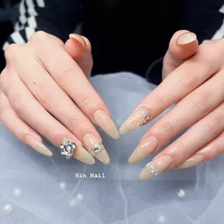 ネイル HIN NAILのネイルデザイン