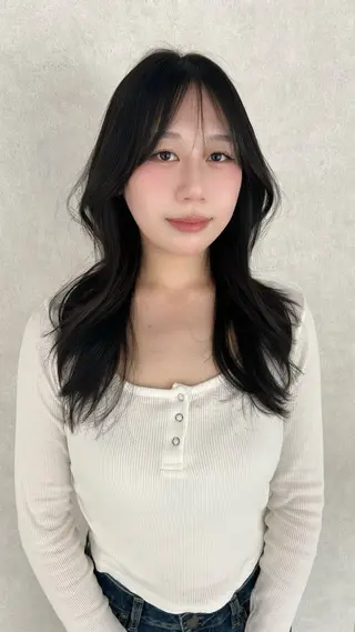 セミロング カラー ヘアアレンジ レイヤーカット×髪質 改善🇰🇷シオリのヘアスタイル
