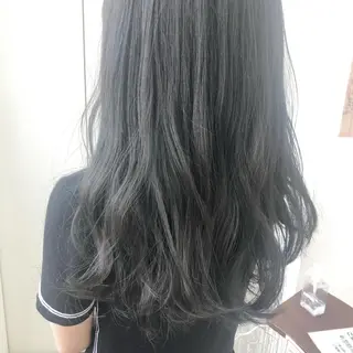 ロング カラー TRENCH 相澤 果歩のヘアスタイル