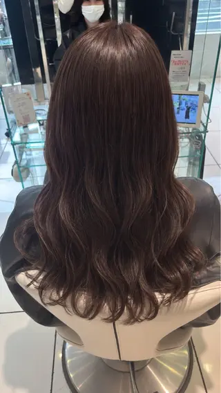 ロング ヘアアレンジ H. shinkaiのヘアスタイル