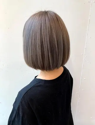 ショート カラー ウルフカット レイヤーカット上柿のヘアスタイル