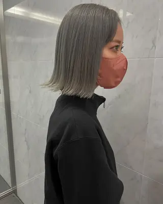 カラー ひがし はるなのヘアスタイル