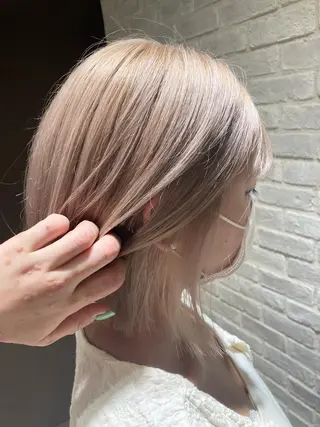 ショート カラー 曲がる縮毛矯正 LIBER 岩名のヘアスタイル