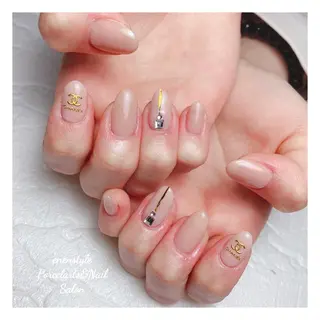 ミディアム ネイル 🐾enen style 🐾のネイルデザイン