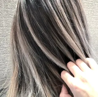ショート カラー ヘアアレンジ アンドウ ユウ/ レイヤーカット/韓国のヘアスタイル