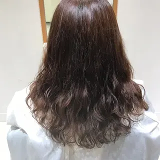 ロング ARMONY秋山輝也 コテ巻き風パーマ特化のヘアスタイル