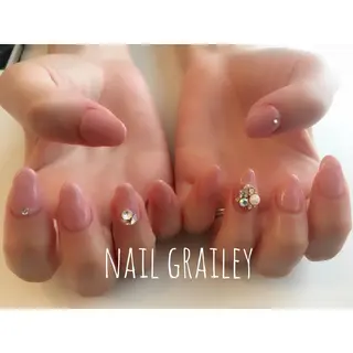 ネイル Grailey nail salonのネイルデザイン