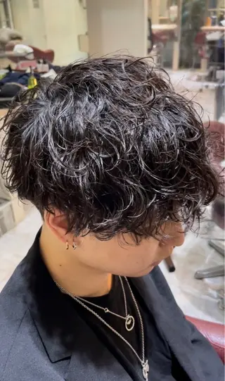パーマ メンズ 井手 伸哉のヘアスタイル