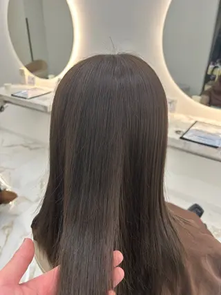 カラー 嵯峨 陽色のヘアスタイル