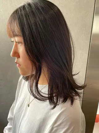 セミロング カラー ナチュラル透明感🌱 小山美樹子のヘアスタイル