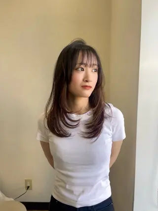 ロング 喜屋武 美月のヘアスタイル