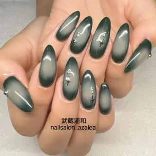 ネイル R inのネイルデザイン