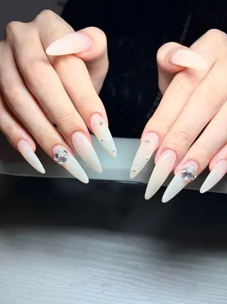 ネイル I pinknail 韓国風·持ち込み専門のネイルデザイン