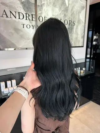 ロング カラー ishizuka toaのヘアスタイル