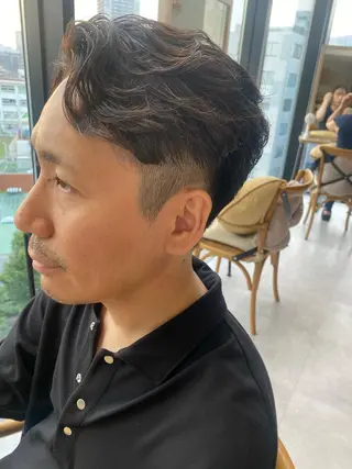 パーマ メンズ 似合う髪型見つけます AYAKAのヘアスタイル
