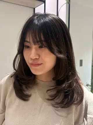 ロング 暖色カラー 奥村陽花のヘアスタイル