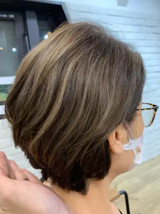 カラー 四ッ井 翔のヘアスタイル