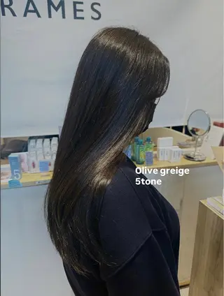 カラー 脇 幸枝のヘアスタイル