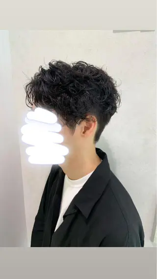 ショート カラー パーマ メンズ ハイトーンカラー🤍 山下 優華のヘアスタイル