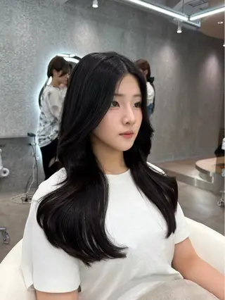 ロング ヘアアレンジ 大宮縮毛矯正🩵 レイヤー 佐藤和のヘアスタイル