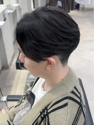 ミディアム パーマ メンズ 曲がる縮毛矯正 LIBER 岩名のヘアスタイル