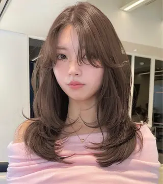 ロング お顔まわりカット たなかちなみ🦤♡のヘアスタイル