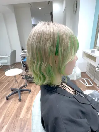 ショート カラー ハイトーン/ブリーチ /ボブ特化/SOMAのヘアスタイル