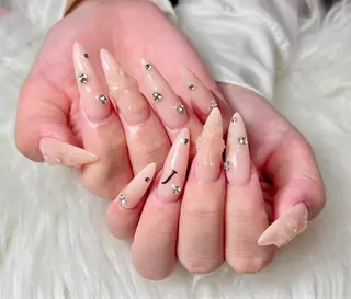 ネイル AURA NAIL 上前津のネイルデザイン