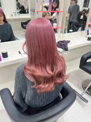 ロング カラー ヘアアレンジ 韓国レイヤー&ピンク 艶髪🩶maikoのヘアスタイル
