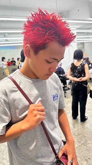 ショート カラー メンズ 渋谷メンズショート 特化🥋 渡邊健流のヘアスタイル