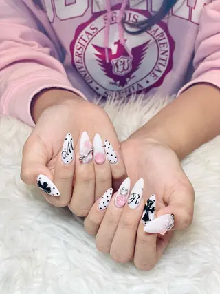 ネイル Eli Muse 新宿ネイルのネイルデザイン