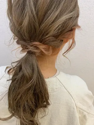 ロング カラー ヘアアレンジ 柔らかいヘア/ 東徳嶺 みくのヘアスタイル