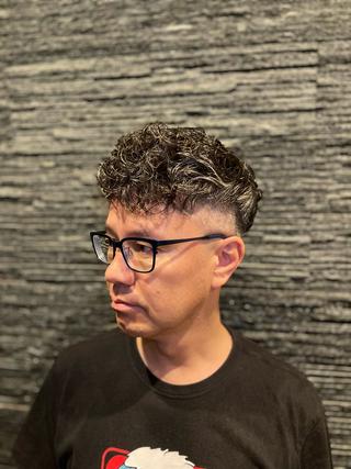 パーマ メンズ ヒロ銀座川崎 志田健介のヘアスタイル