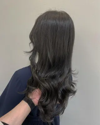 ロング カラー Loob.TOKYO MIYA🌈のヘアスタイル