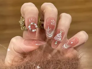ネイル Luna ✨のネイルデザイン